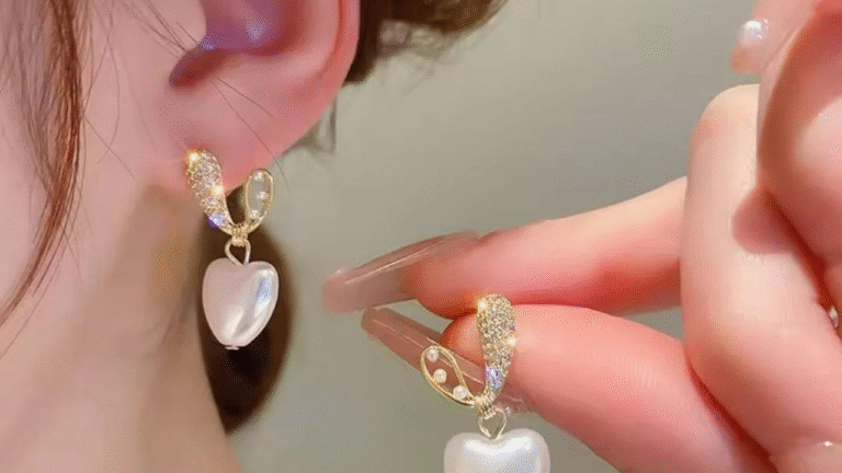 shop heart-shaped pearl earrings​